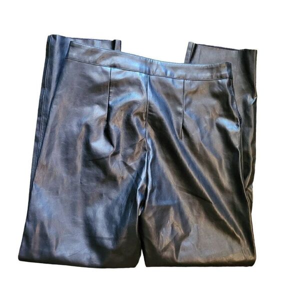 NWT Lulus Pants Women's Medium Black Keep It Trendy Vegan Leather Straight Leg - Picture 2 of 4